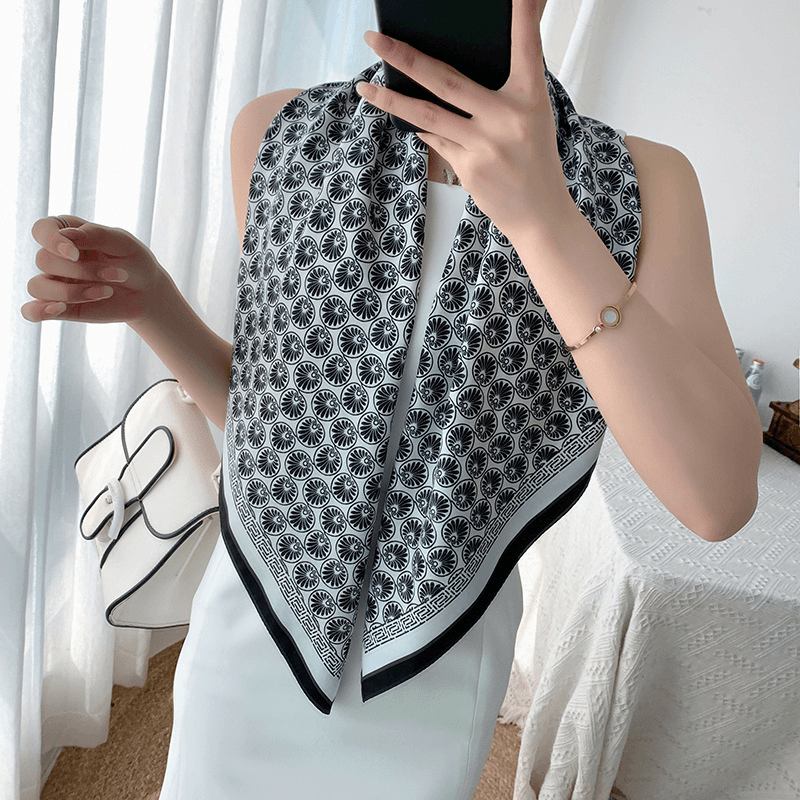 Retro Enkel Allmatchande Västerländsk Mode-temperament Twill-halsduk För Kvinnor