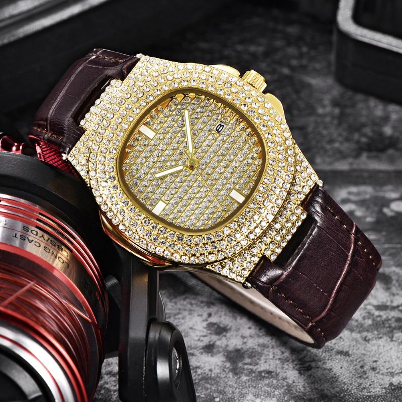 Mode Elegant Pu Läder Män Vintage Diamond Watch Bälte Quartz Watch