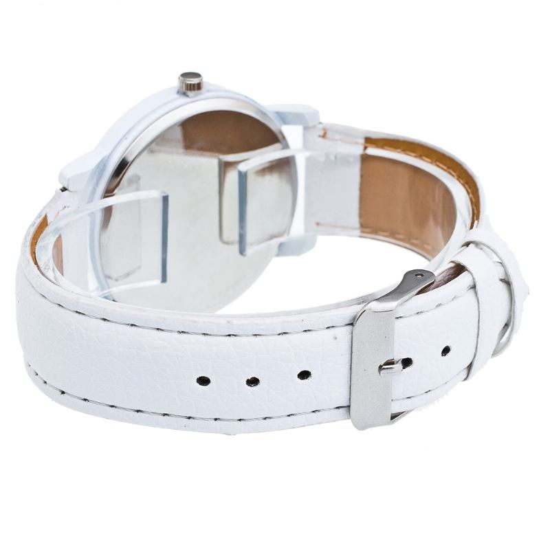 Tecknad Jultomte Och Snowfield Mönster Söt Kid Watch Mode Barn Quartz Watch