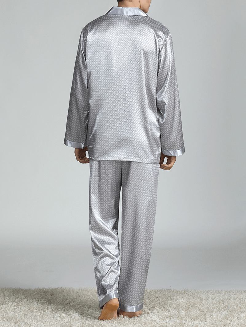 Pyjamasset Med Lepalkrage I Siden
