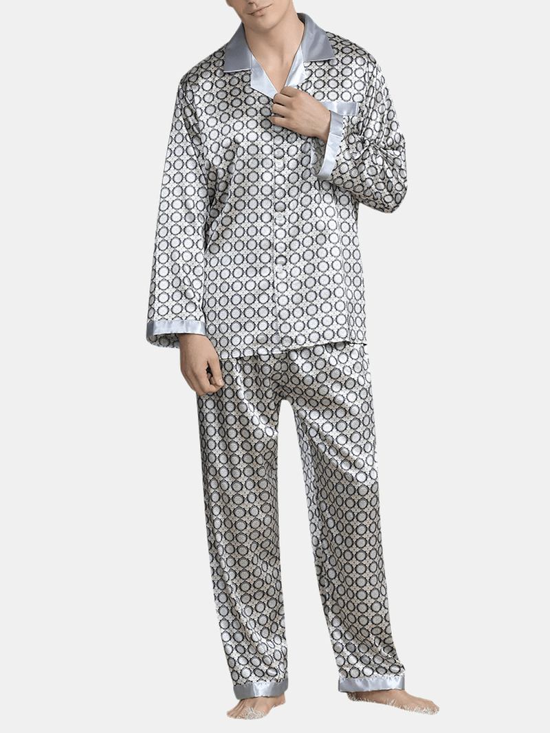 Pyjamasset Med Lepalkrage I Siden