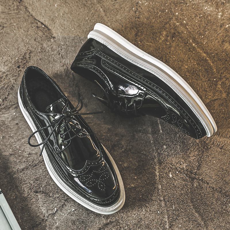 Män Ihålig Andningsbar Lackläder Mjuk Sula Spetsad Tå Casual Oxfords Skor