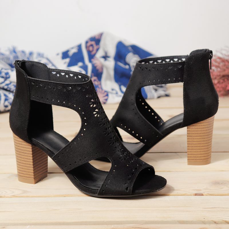 Hollow Out Enfärgade Chunky Heel Pumps