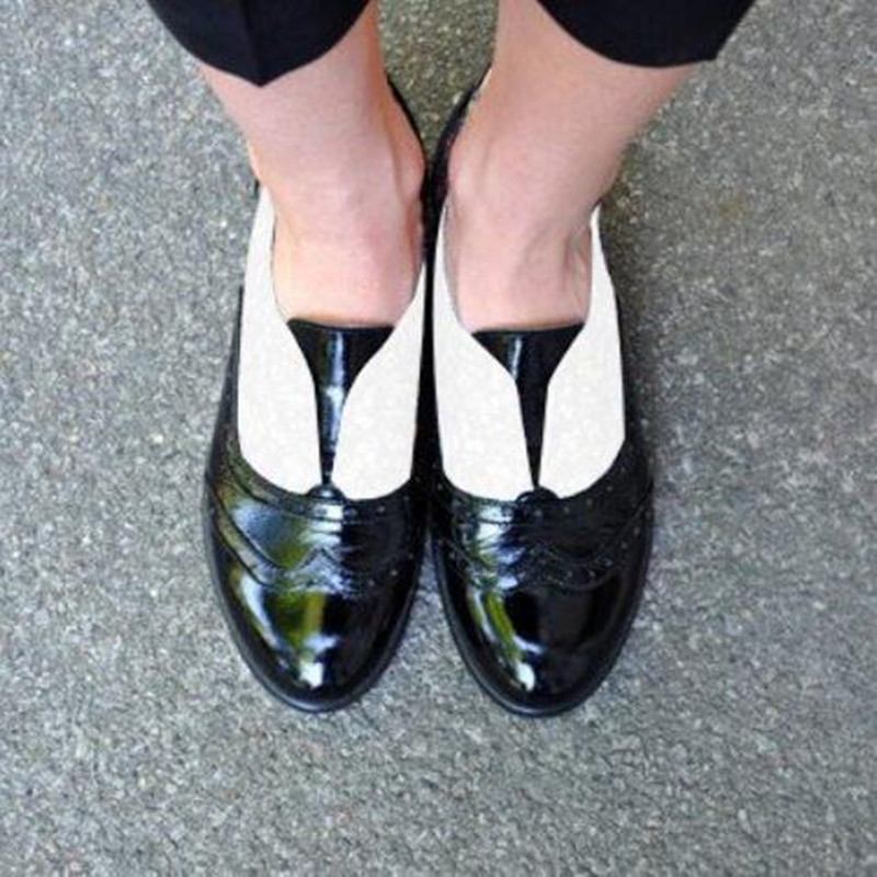 Kvinnor Färg Splicing Fyrkantig Klack Rund Tå Brogue Oxfords Casual Flats Loafers