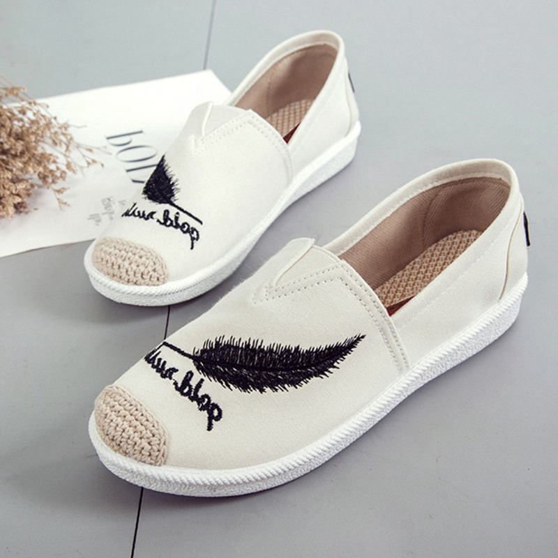 Kvinnor Mönster Broderi Slips På Casual Canvas Platta Skor