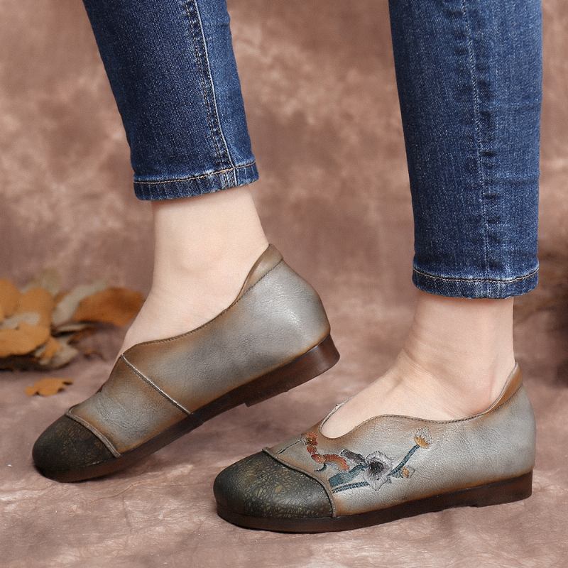 Retro Flowers Brodery Mjukt Läder Slip On Flat Shoes