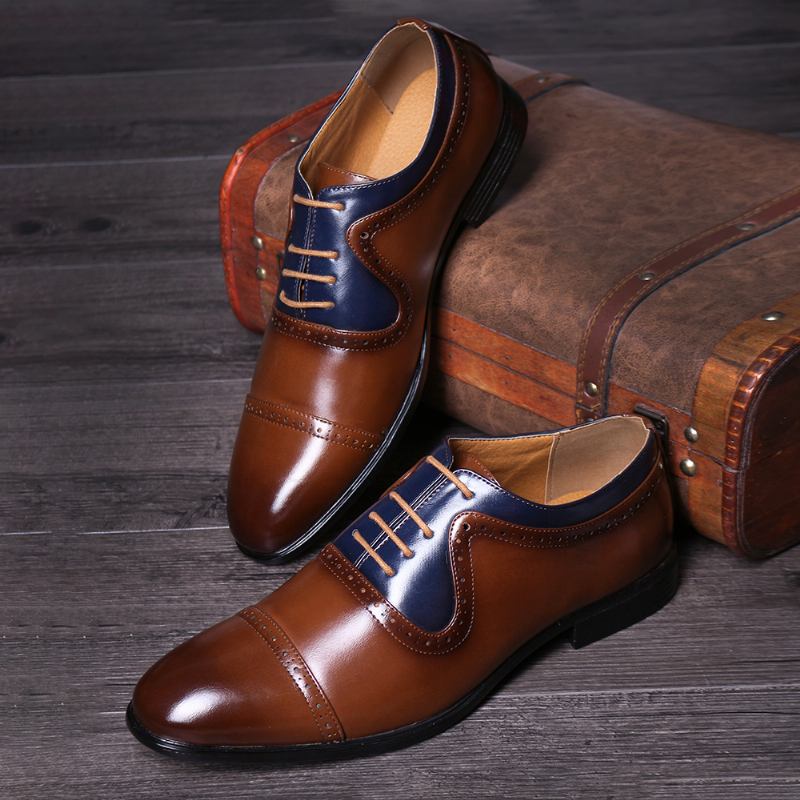 Män Brogue Snidade Spicing Läder Spetsiga Tå Business Oxfords