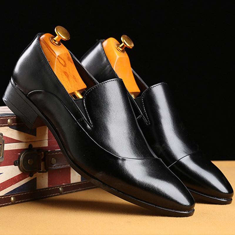 Mjuk Sula För Män Med Spetsiga Tå Slip On Vintage England Style Casual Dress Shoes