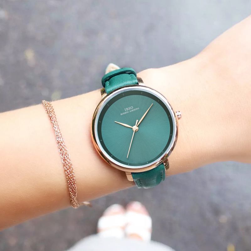 Enkel Design Damarmbandsur Business Style Läderband Quartz Watch