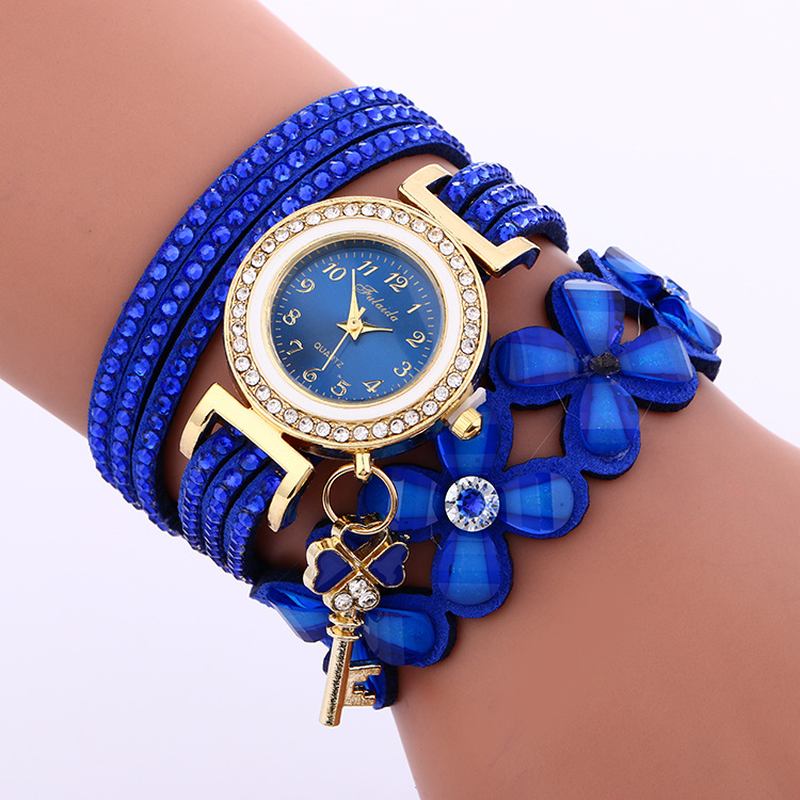 Mode Crystal Circle Armband Kvinnor Klocka Enkel Dial Flowear Mönster Quartz Watch