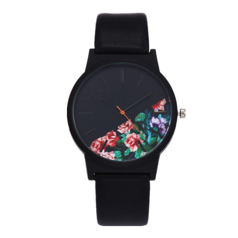 Mode Kvinnor Quartz Watch Rose Patten Casual Dial Läderrem Armbandsur