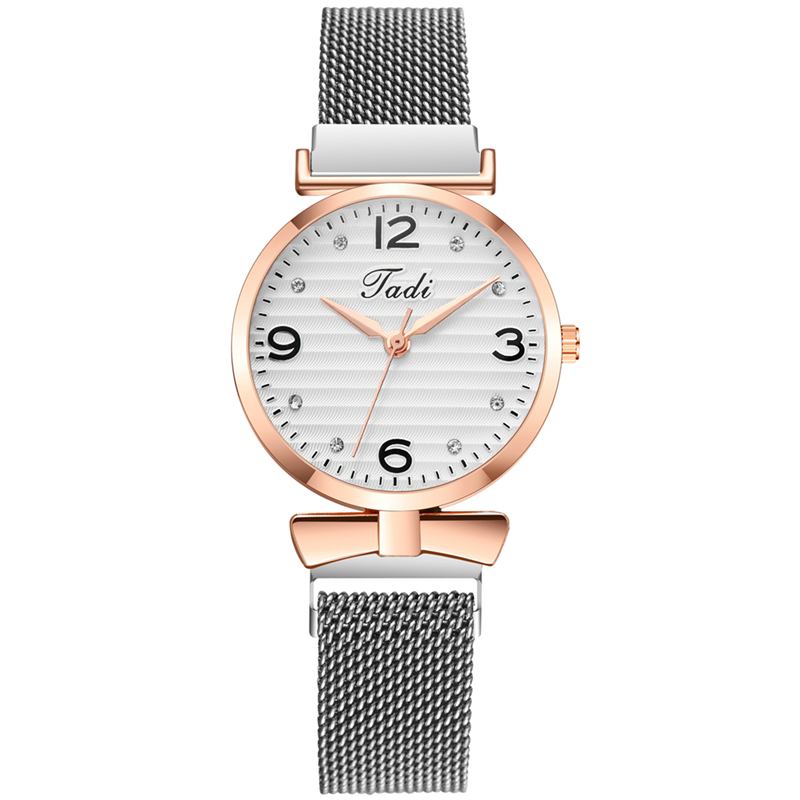 Trendig Enkel Elegant Design Vilda Kvinnor Klockor Mesh Band Rose Gold Case Quartz Watch
