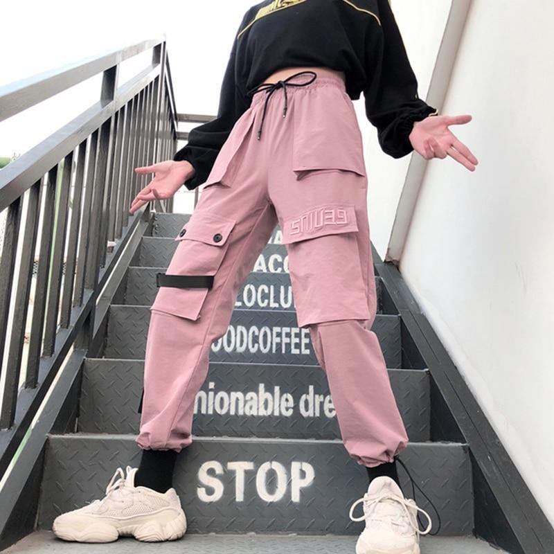 Spring Streetwear Broderi Dam Cargo Byxor Kvinnor Casual Joggers Solida Stora Pocket Byxor Hög Midja Lösa Kvinnliga Byxor